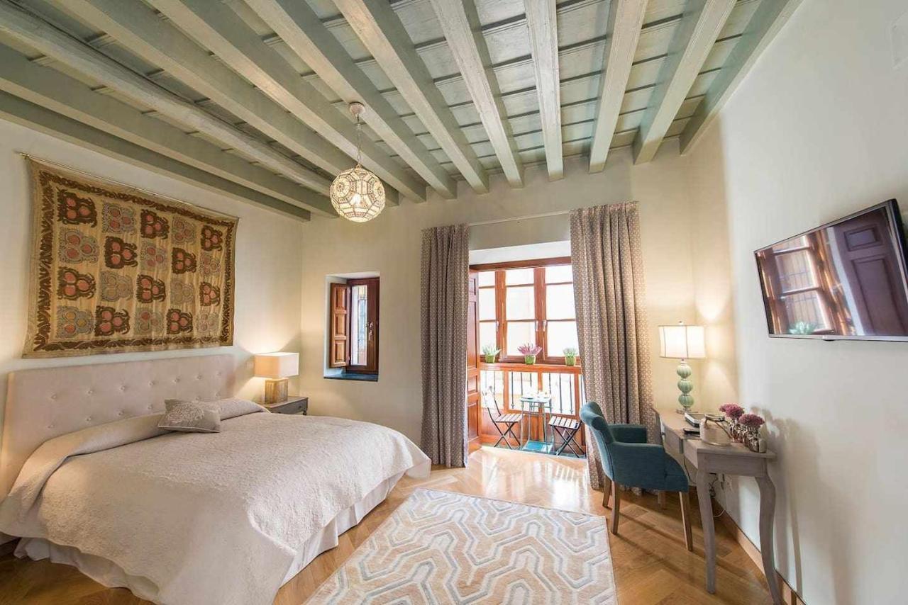 Luxe Carlos Canal Sevilla Bagian luar foto